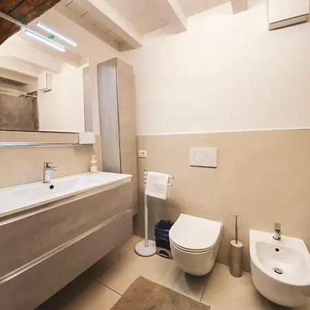 Appartamento Ponte Pietra Luxury In Verona